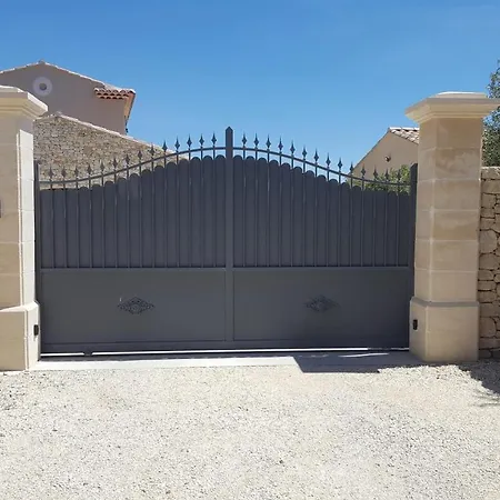 Mazet Du Redounet Uzès